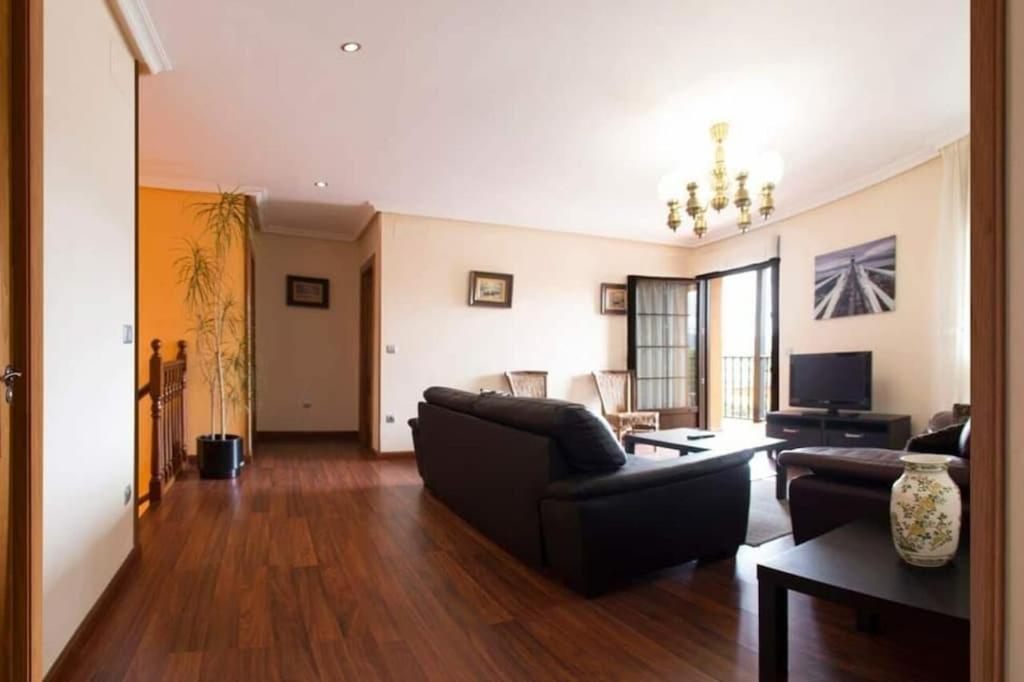 Villa Paula Avilés Buitenkant foto